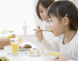 Trẻ em ăn yến thường xuyên, đúng cách có thể cải thiện vị giác, kích thích tiêu hóa